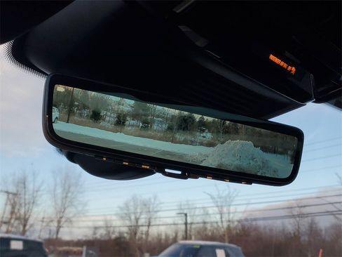 New 2025 Land Rover Range Rover SE image 21