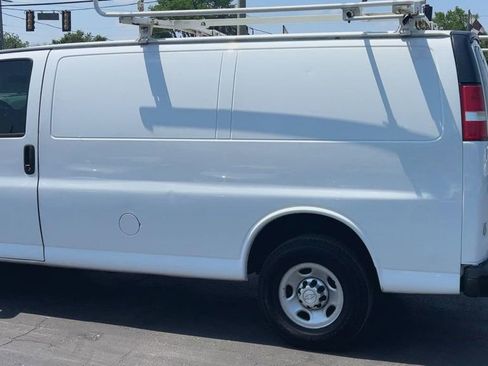 Used 2019 Chevrolet Express 2500 w/ Driver Convenience Package RWD image 6