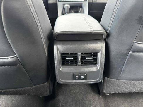 Used 2019 Toyota Avalon XSE FWD image 41