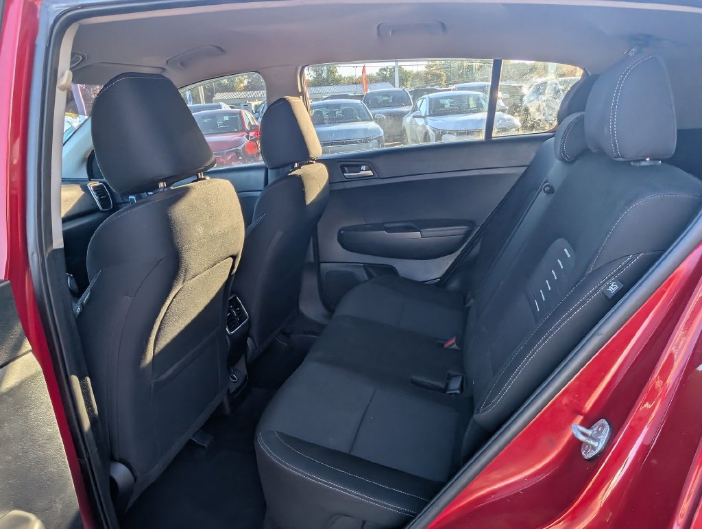 Used 2021 Kia Sportage LX w/ LX AWD Popular Package image 9