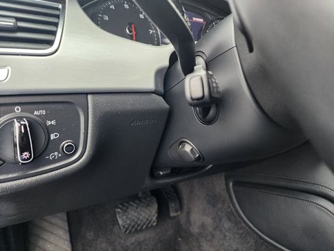 Used 2012 Audi A8 4.2 image 19