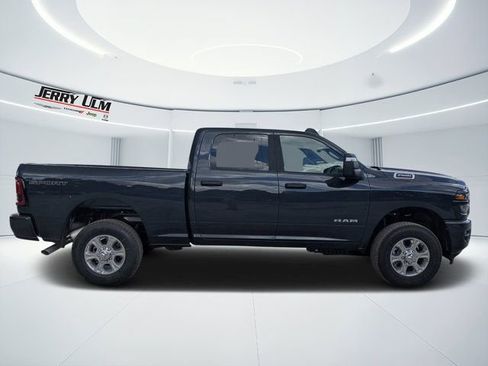 New 2026 RAM 2500 Big Horn AWD/4WD image 2