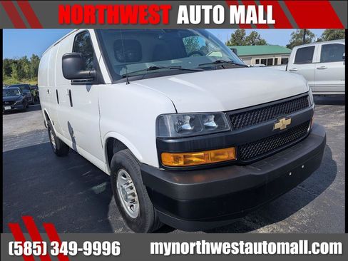 Used 2019 Chevrolet Express 2500 RWD image 1