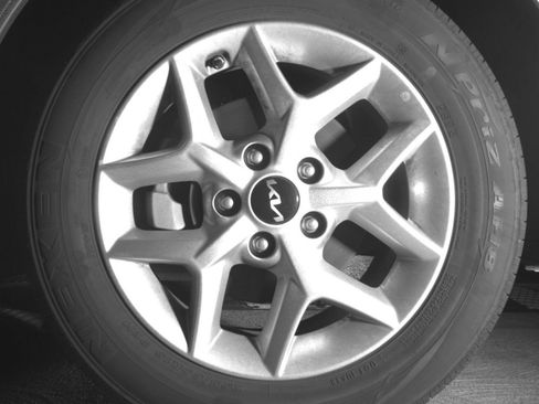Used 2025 Kia Soul LX w/ LX Technology Package FWD image 23