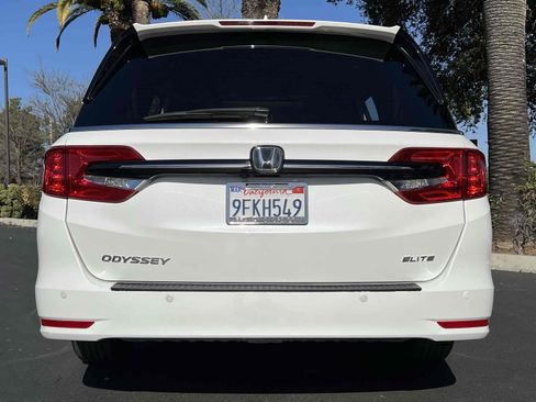 Used 2023 Honda Odyssey Elite image 52