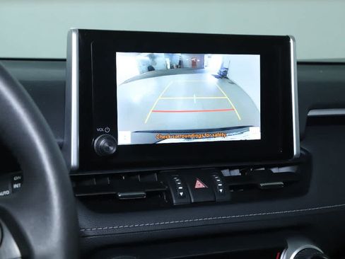 Certified 2023 Toyota RAV4 XLE Premium AWD/4WD image 31