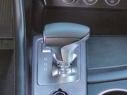 Used 2023 Genesis G70 3.3T image 19