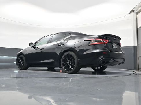Used 2021 Nissan Maxima SR w/ Sport Mat Group image 21