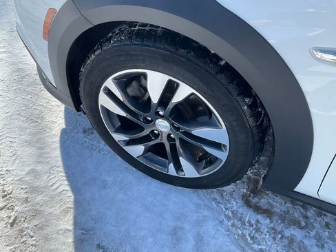 Used 2018 Buick Regal Essence w/ Driver Confidence Package #1 image 33