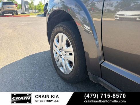 Used 2015 Dodge Journey American Value Package w/ Flexible Seating Group FWD image 11