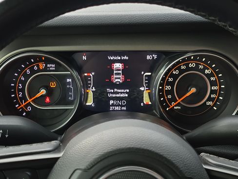 Used 2020 Jeep Wrangler Sport AWD/4WD image 18