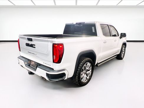 Used 2023 GMC Sierra 1500 Denali w/ Denali Reserve Package AWD/4WD image 4