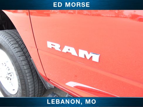 Used 2024 RAM 2500 Big Horn w/ Sport Appearance Package image 10