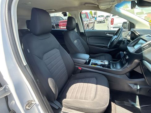 Used 2020 Ford Edge SE image 46