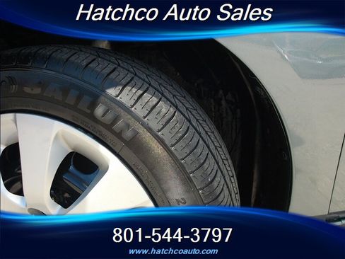 Used 2013 MAZDA MAZDA3 i Sport image 12