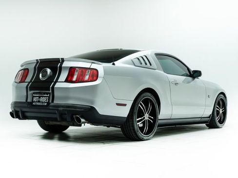 Used 2011 Ford Mustang Coupe image 12