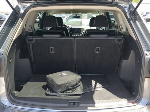 Certified 2022 Volkswagen Atlas SE FWD image 10