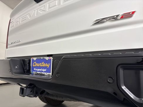 Used 2024 Chevrolet Silverado 1500 ZR2 w/ Technology Package AWD/4WD image 17