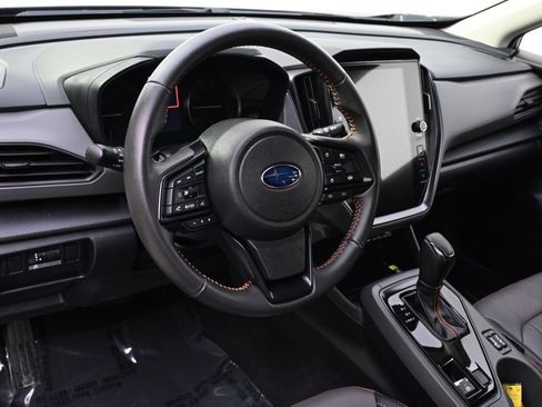 Used 2024 Subaru Crosstrek 2.5i Limited AWD/4WD image 9