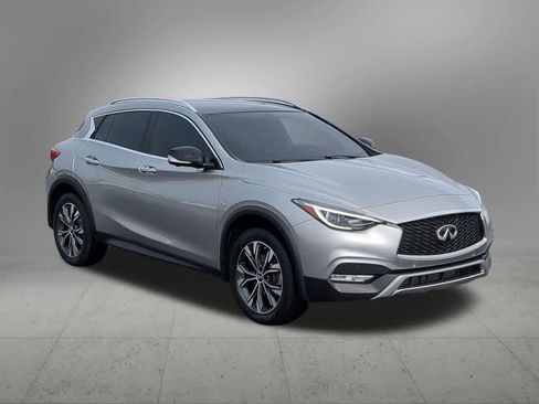 Used 2018 INFINITI QX30 AWD image 8
