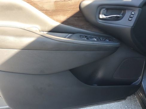 Used 2020 Nissan Murano Platinum image 43