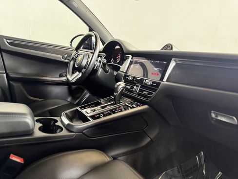 Used 2023 Porsche Macan GTS w/ Premium Package Plus image 11