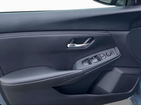 Used 2025 Nissan Sentra SV w/ All-Weather Package FWD image 21