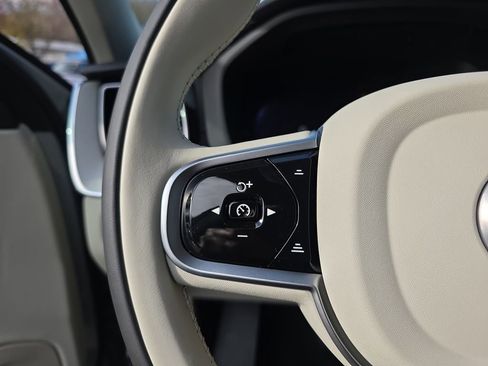 New 2026 Volvo XC60 B5 Ultra w/ Protection Package Premier image 25