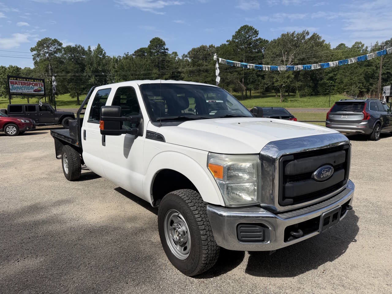 Used 2015 Ford F250 XL w/ Power Equipment Group AWD/4WD image 3