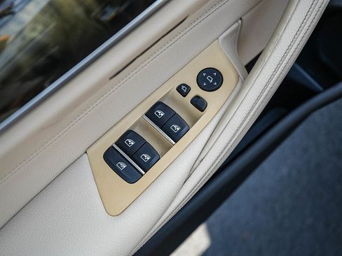 Used 2019 BMW 540i w/ Convenience Package RWD image 20