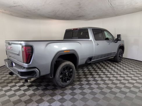 New 2026 GMC Sierra 3500 AT4 w/ AT4 Premium Plus Package AWD/4WD image 5