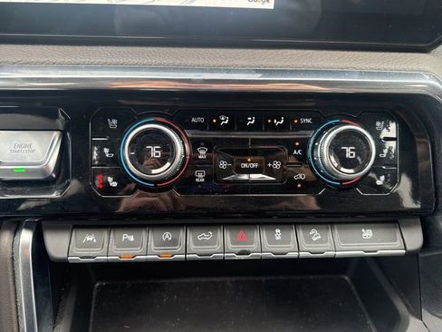 Used 2024 GMC Sierra 1500 Denali w/ Technology Package image 17