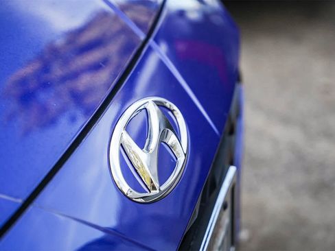 Certified 2023 Hyundai Elantra SEL image 4