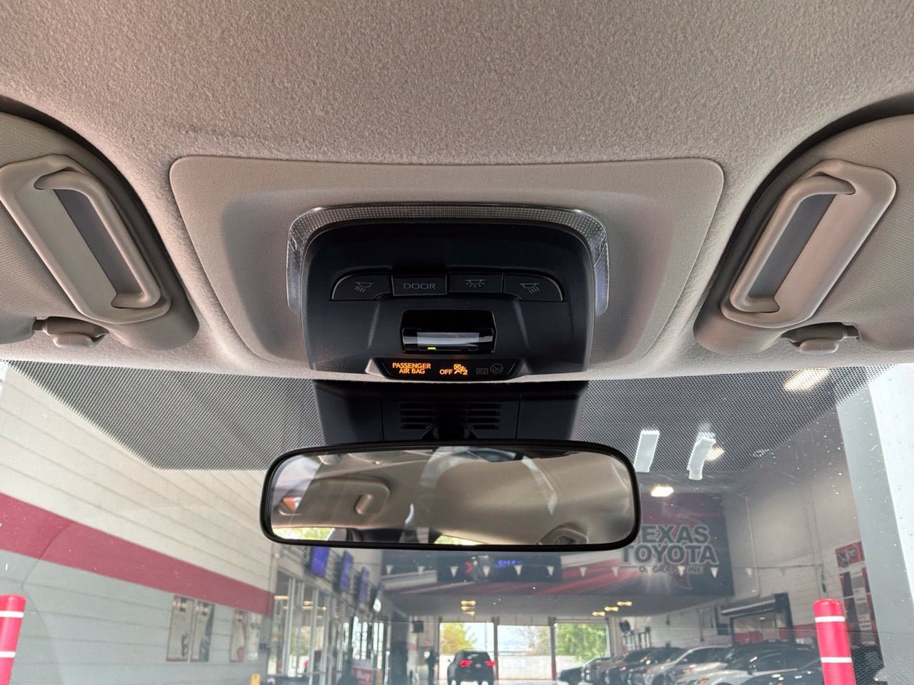 Used 2026 Toyota Corolla LE FWD image 16
