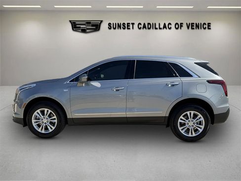 Certified 2025 Cadillac XT5 Luxury image 6