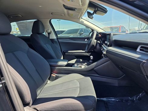 Used 2021 Kia K5 LXS FWD image 10