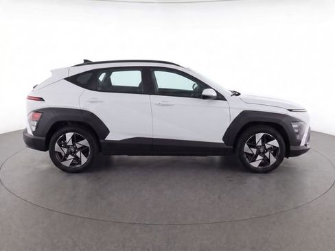 Used 2024 Hyundai Kona Limited FWD image 8