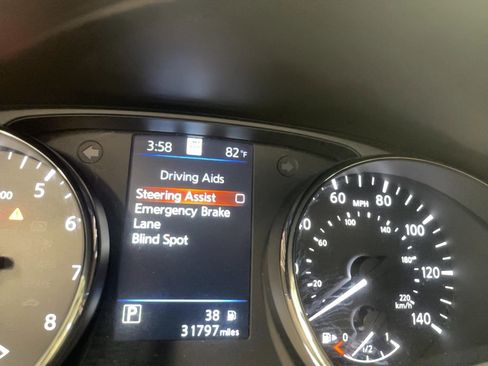 Used 2022 Nissan Rogue Sport SL w/ Premium Package AWD/4WD image 10