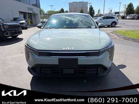 New 2026 Kia K4 FWD image 4
