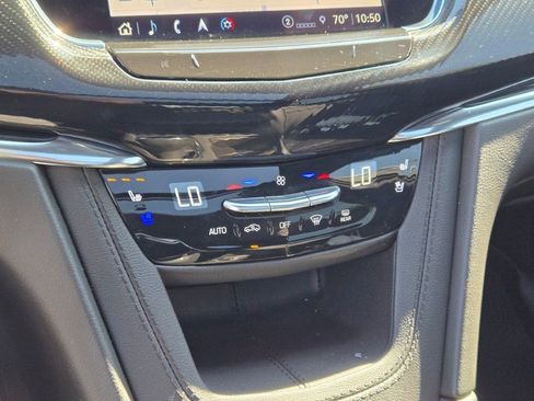 Used 2024 Cadillac XT6 Sport w/ LPO, Bronce Accent Package image 30