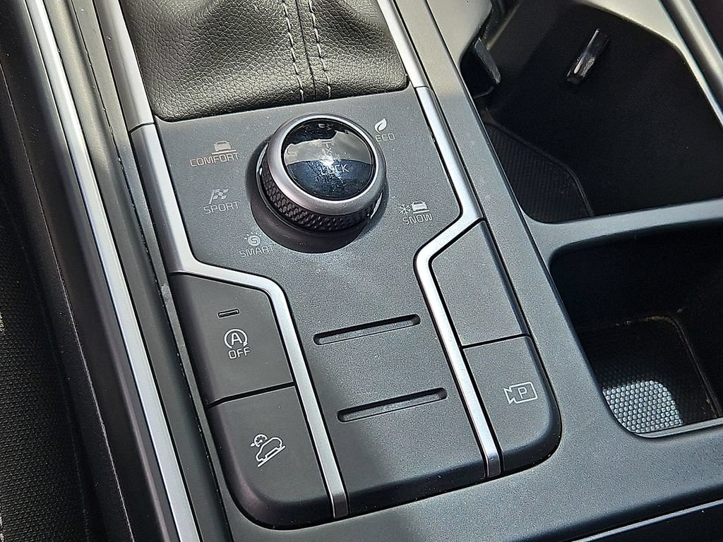 Used 2023 Kia Sorento LX AWD/4WD image 16