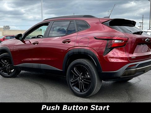 Used 2024 Chevrolet Trax ACTIV w/ Driver Confidence Package image 3