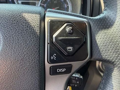 Used 2018 Toyota 4Runner SR5 Premium AWD/4WD image 21