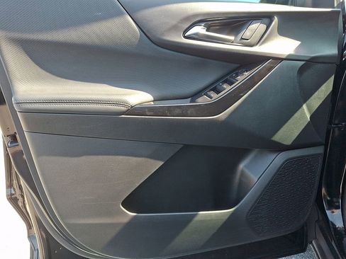 Used 2025 Chevrolet Equinox LT image 14