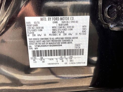 Used 2025 Ford Explorer ST-Line w/ ST-Line Street Pack image 31