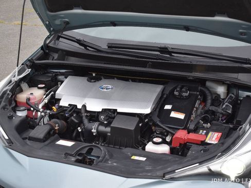 Used 2017 Toyota Prius Two w/ Prius Two Safety Plus Package FWD image 30