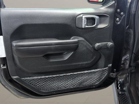 Used 2021 Jeep Wrangler Sport AWD/4WD image 7