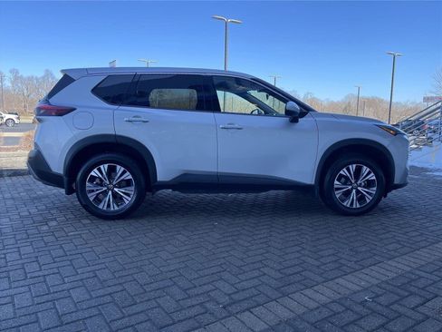 Used 2021 Nissan Rogue SV FWD image 6