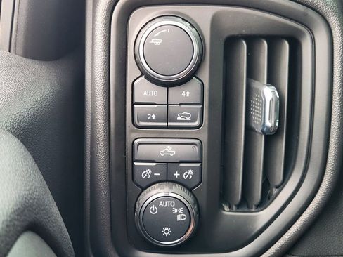 Certified 2023 Chevrolet Silverado 1500 Custom image 23