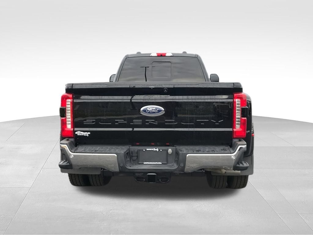 Used 2023 Ford F450 Lariat w/ FX4 Off-Road Package AWD/4WD image 7